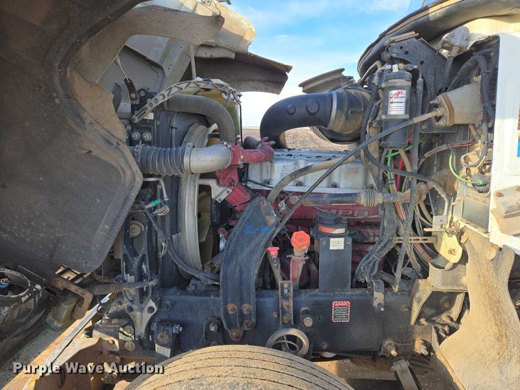 image for item EB1223 2012 Mack Pinnacle semi truck