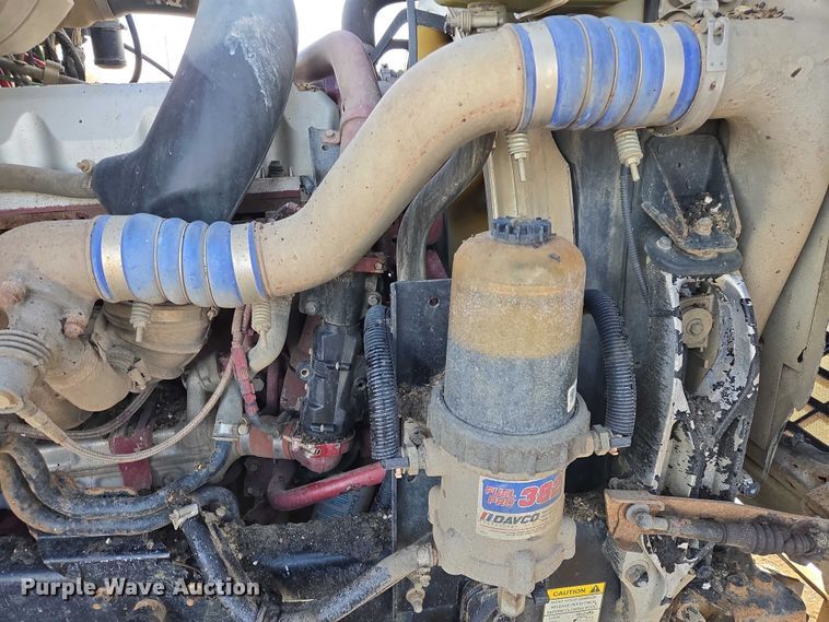 image for item EB1223 2012 Mack Pinnacle semi truck