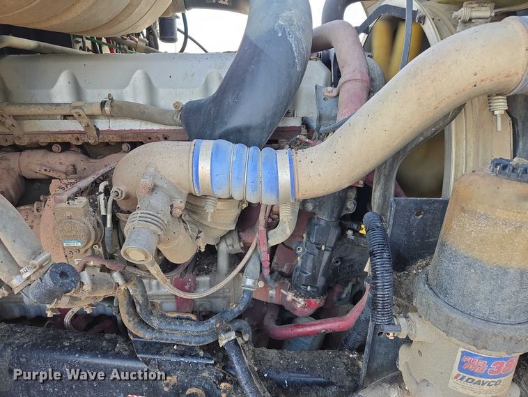 image for item EB1223 2012 Mack Pinnacle semi truck