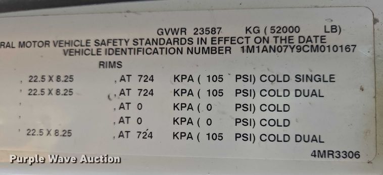 image for item EB1223 2012 Mack Pinnacle semi truck