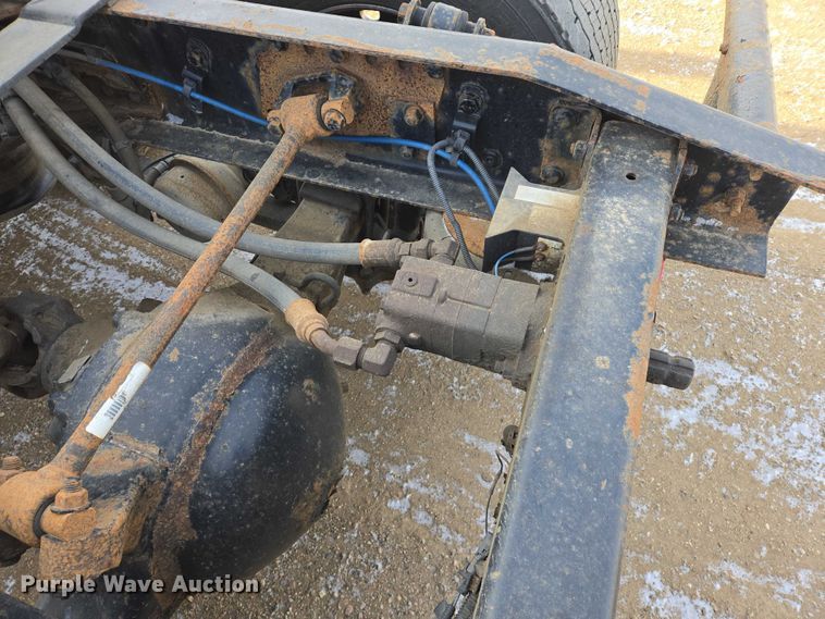 image for item EB1253 2017 Freightliner Cascadia semi truck