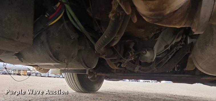 image for item EB1254 2015 Freightliner Cascadia semi truck