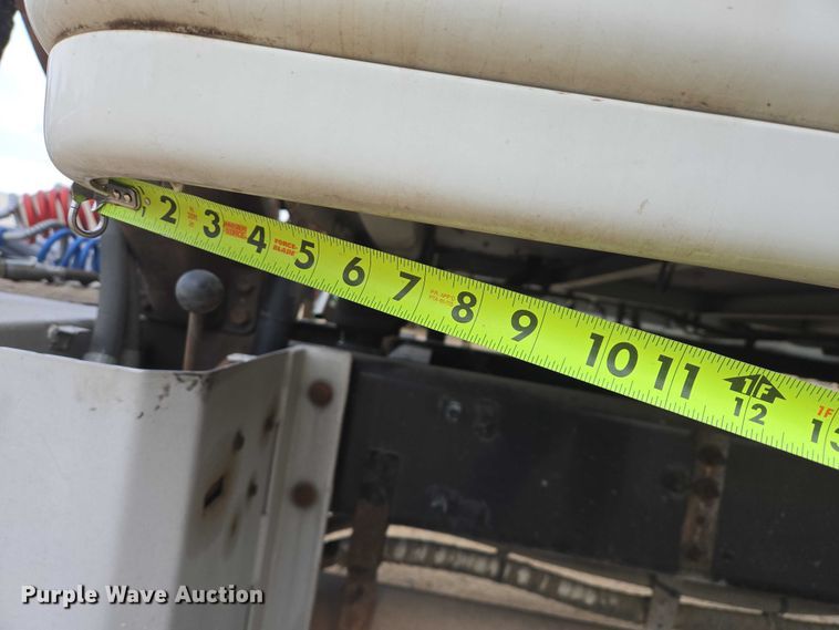 image for item EB1254 2015 Freightliner Cascadia semi truck