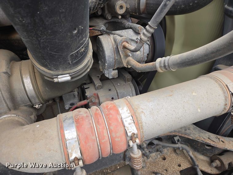 image for item EB1254 2015 Freightliner Cascadia semi truck