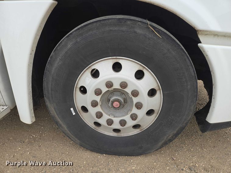 image for item EB1254 2015 Freightliner Cascadia semi truck