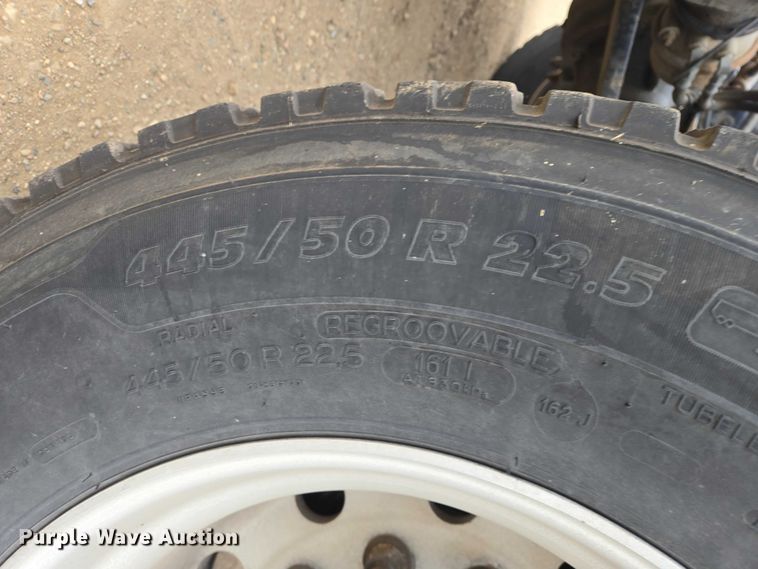 image for item EB1254 2015 Freightliner Cascadia semi truck