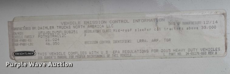 image for item EB1254 2015 Freightliner Cascadia semi truck