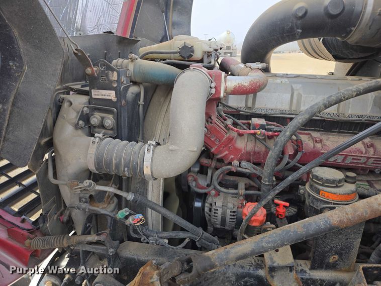 image for item EB1255 2015 Mack CXU613 semi truck