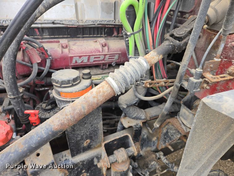 image for item EB1255 2015 Mack CXU613 semi truck