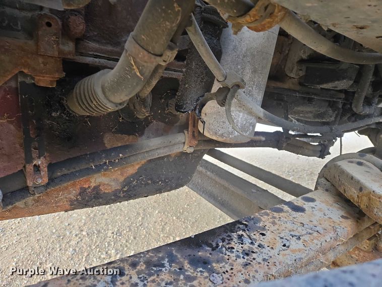 image for item EB1255 2015 Mack CXU613 semi truck