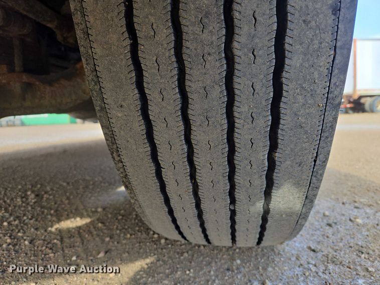 image for item EB1255 2015 Mack CXU613 semi truck