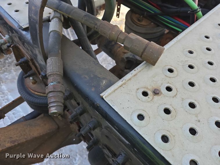 image for item EB1259 2015 Freightliner Cascadia semi truck