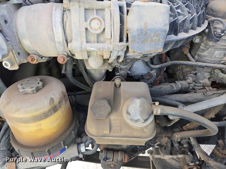 image for item EB1259 2015 Freightliner Cascadia semi truck