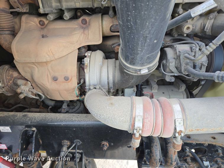 image for item EB1259 2015 Freightliner Cascadia semi truck