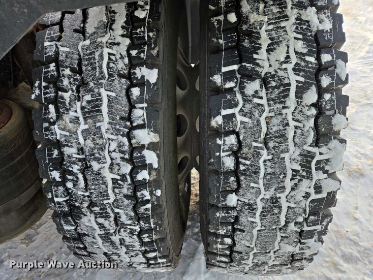 image for item EB1259 2015 Freightliner Cascadia semi truck