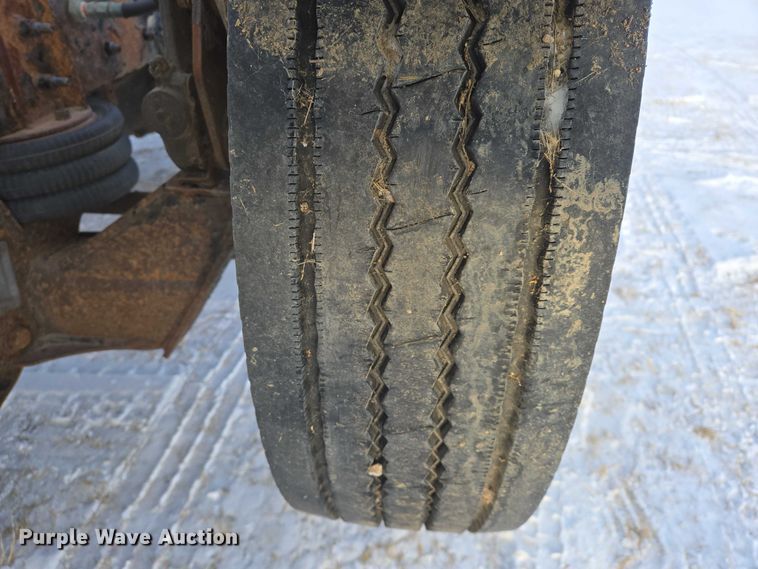 image for item EB1259 2015 Freightliner Cascadia semi truck