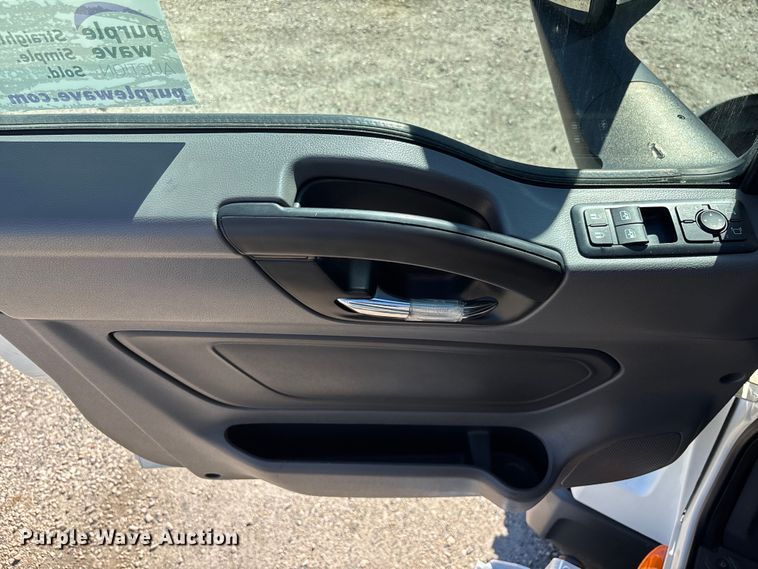 image for item EC3903 2020 International LT625 semi truck