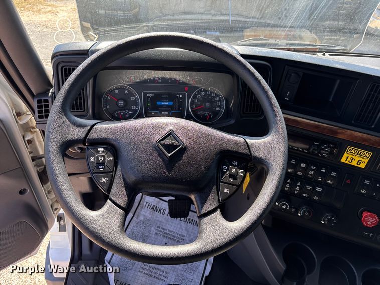 image for item EC3903 2020 International LT625 semi truck