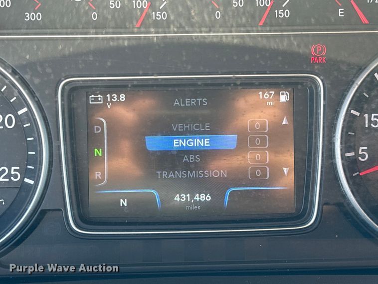 image for item EC3903 2020 International LT625 semi truck