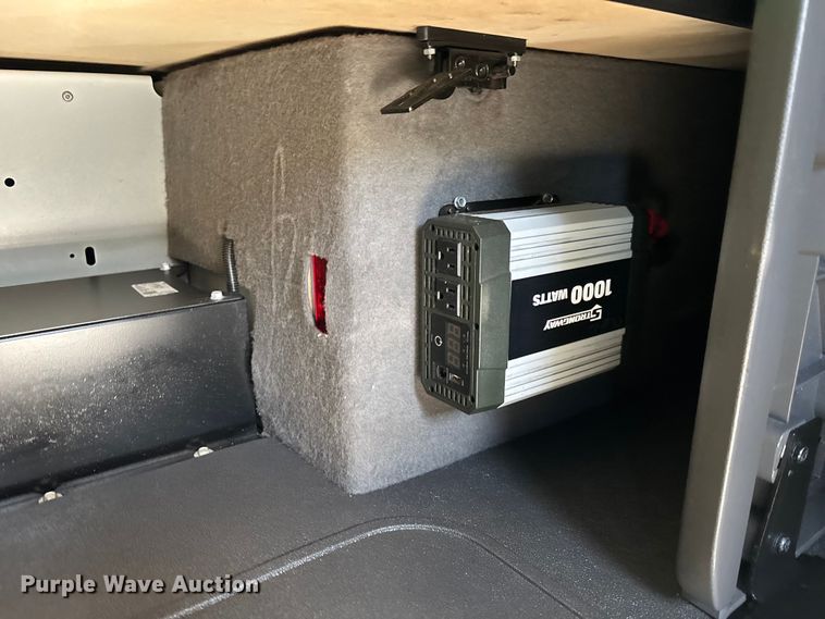 image for item EC3903 2020 International LT625 semi truck