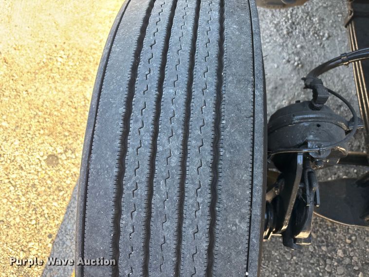 image for item EC3903 2020 International LT625 semi truck