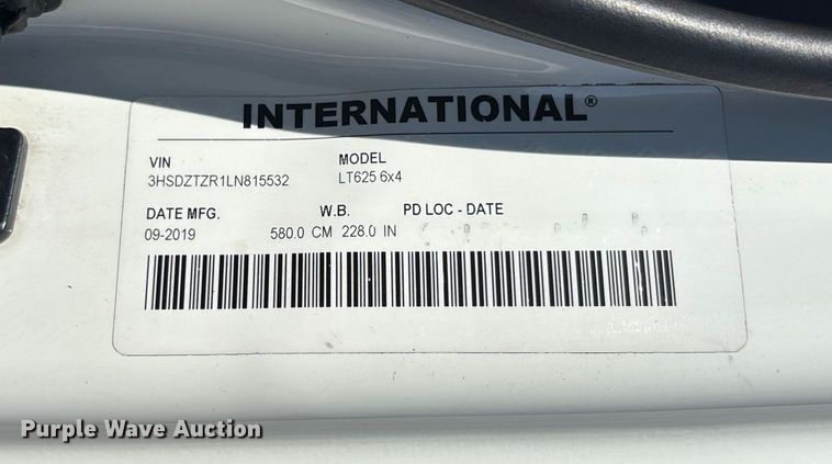 image for item EC3903 2020 International LT625 semi truck