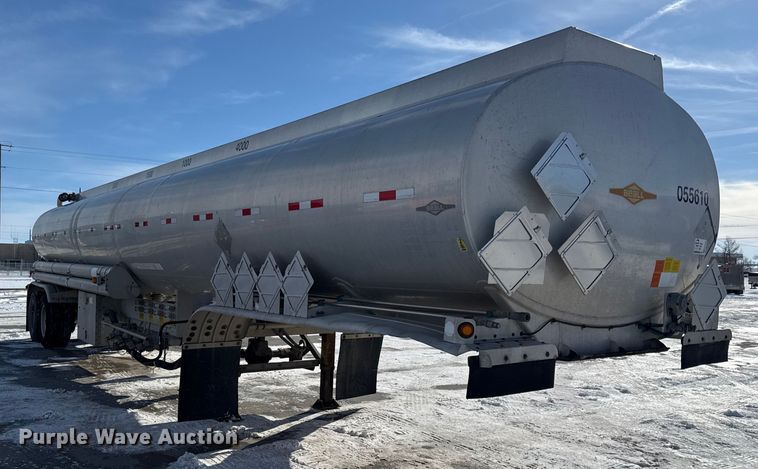 image for item EC4553 2005 Beall BAST-95-4-DC tank trailer