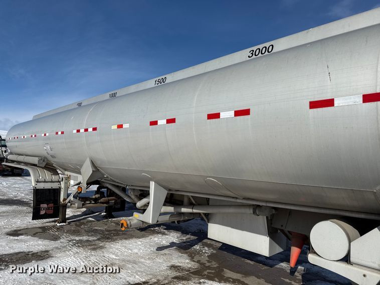 image for item EC4553 2005 Beall BAST-95-4-DC tank trailer