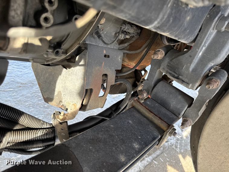 image for item EC4554 2016 Kenworth T800 semi truck