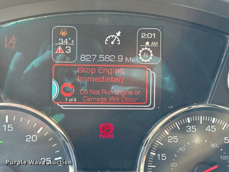 image for item EC4554 2016 Kenworth T800 semi truck