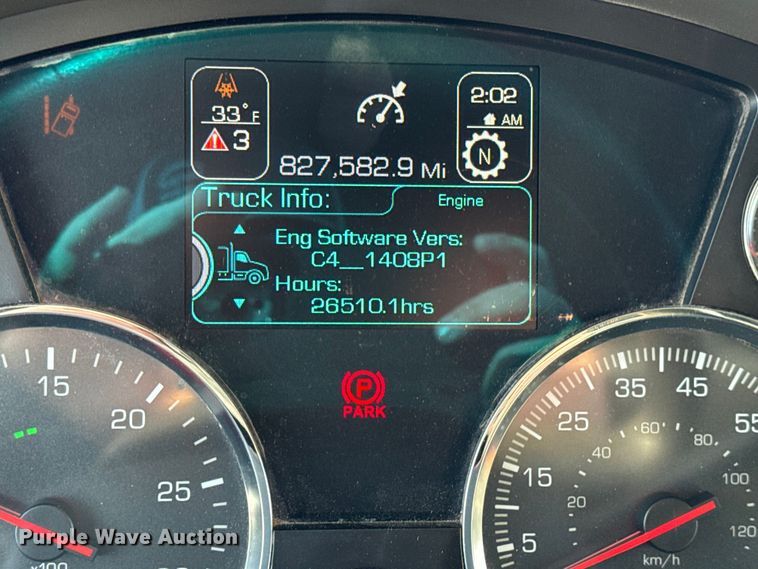 image for item EC4554 2016 Kenworth T800 semi truck