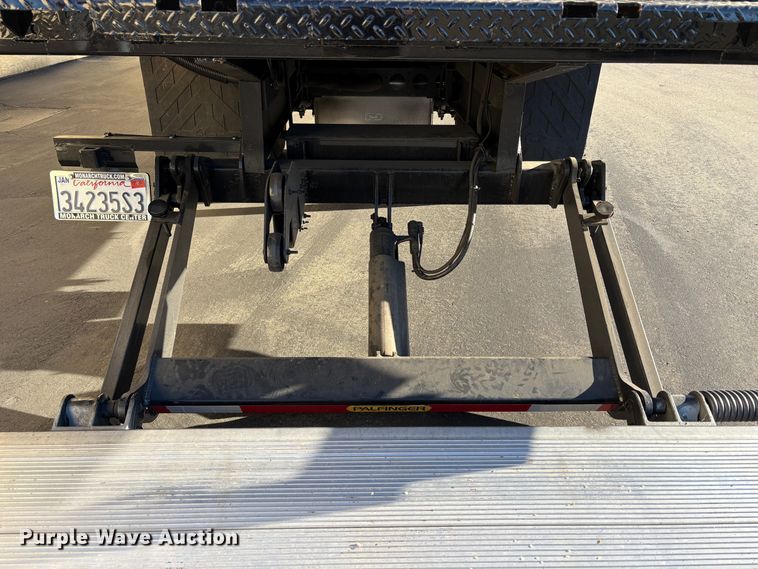 image for item EC8208 2023 Isuzu NPR HD box truck