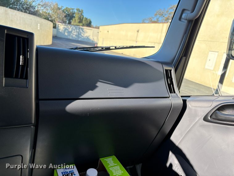 image for item EC8208 2023 Isuzu NPR HD box truck