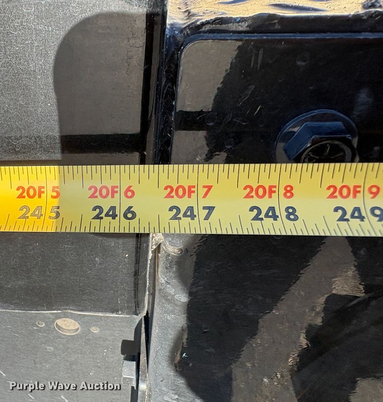 image for item EC8208 2023 Isuzu NPR HD box truck