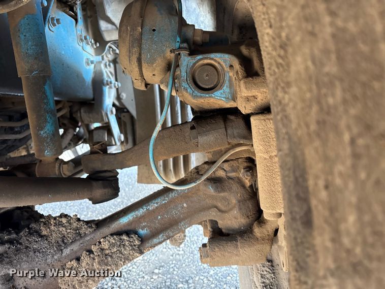 image for item EC8216 2014 Freightliner Cascadia semi truck