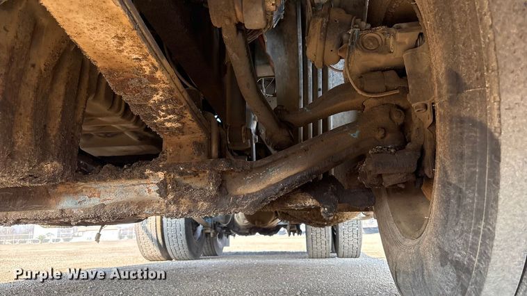 image for item EC8217 2014 Freightliner Cascadia semi truck