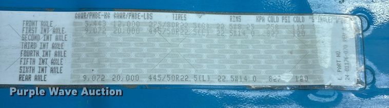 image for item EC8217 2014 Freightliner Cascadia semi truck