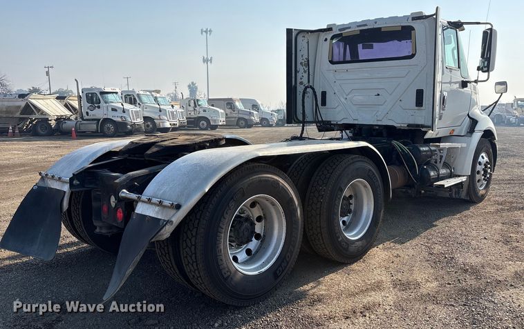 image for item EC8218 2012 International ProStar113 semi truck