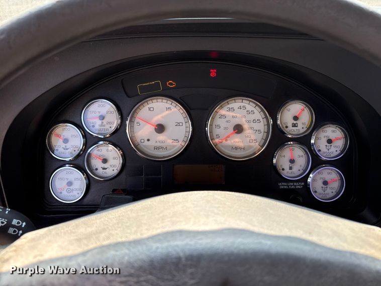 image for item EC8218 2012 International ProStar113 semi truck