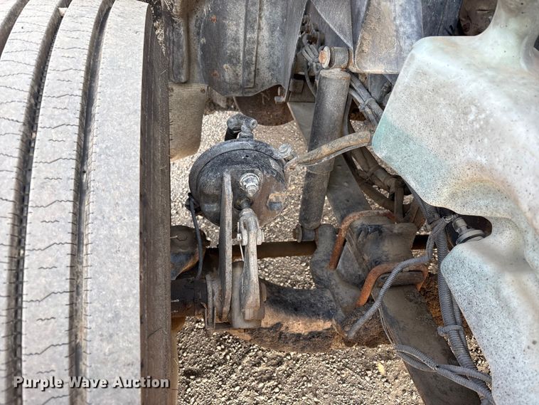 image for item EC8218 2012 International ProStar113 semi truck