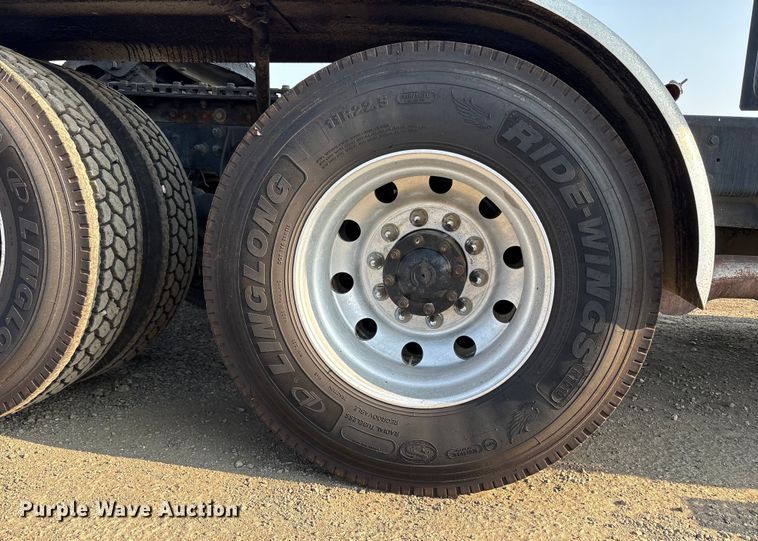 image for item EC8218 2012 International ProStar113 semi truck