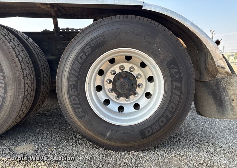 image for item EC8218 2012 International ProStar113 semi truck