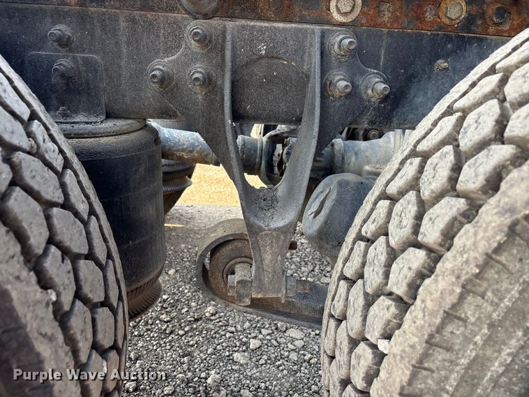 image for item EC8218 2012 International ProStar113 semi truck