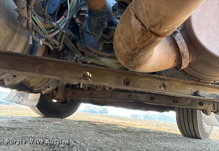 image for item EC8218 2012 International ProStar113 semi truck