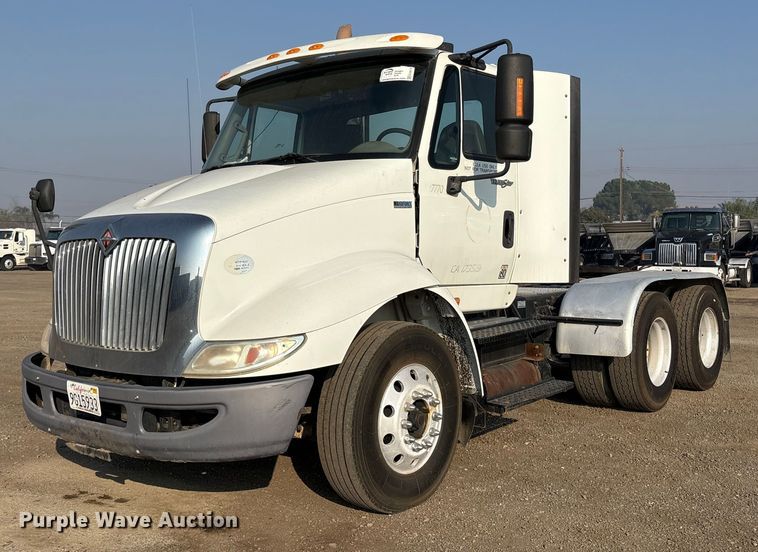 image for item EC8219 2012 International ProStar semi truck