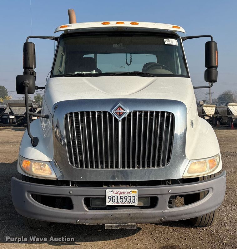 image for item EC8219 2012 International ProStar semi truck