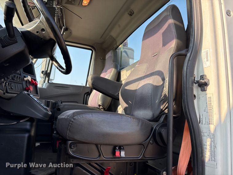 image for item EC8219 2012 International ProStar semi truck