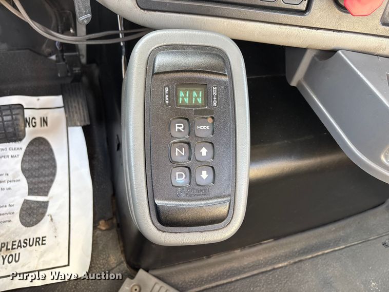 image for item EC8219 2012 International ProStar semi truck