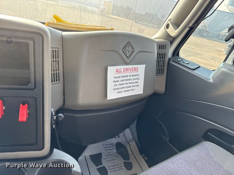 image for item EC8219 2012 International ProStar semi truck