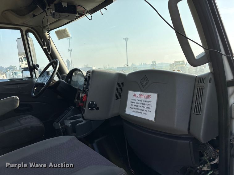 image for item EC8219 2012 International ProStar semi truck